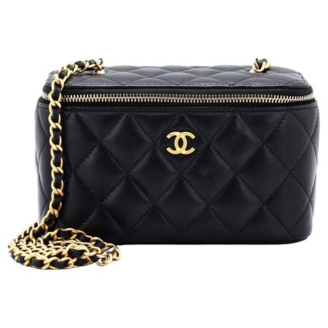 chanel pearl crush vanity case with chain quilted lambskin small|Chanel vinyl vanity bag.